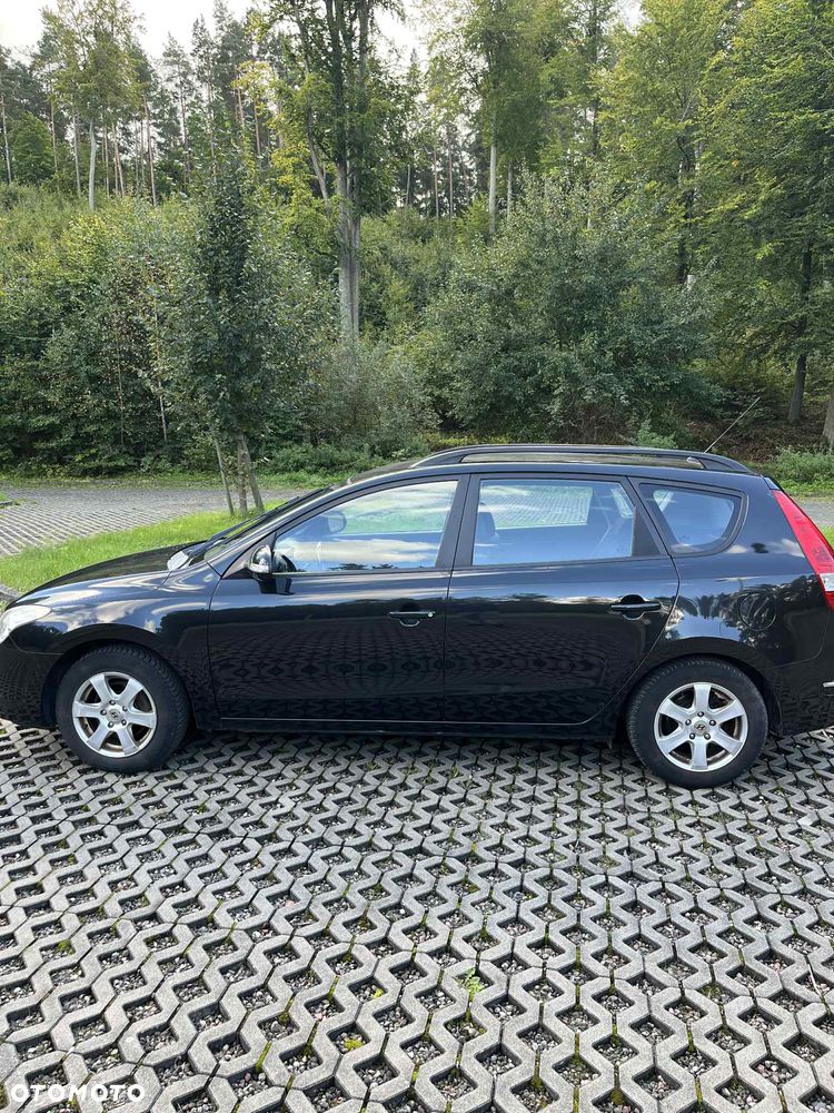 Hyundai i30 1.6 Comfort World Cup - 2
