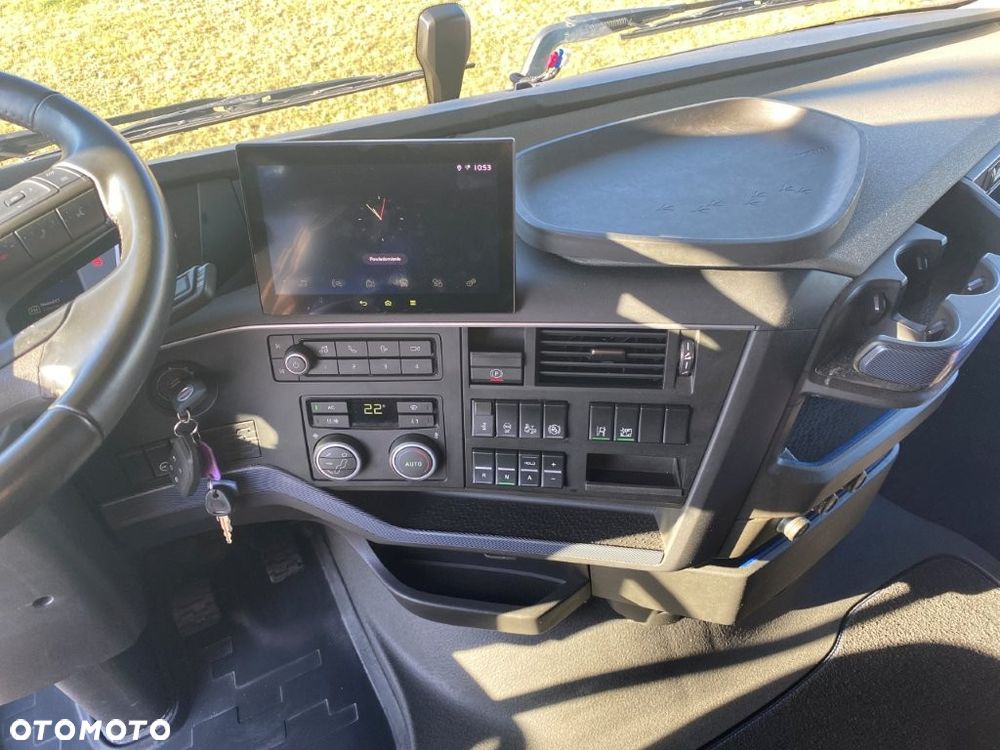 Volvo FH 460 I-save - 11