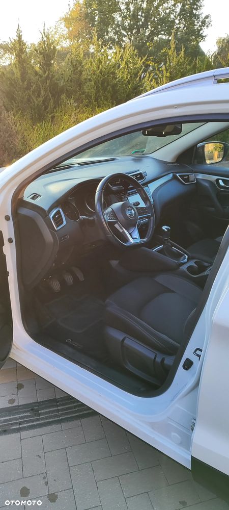 Nissan Qashqai 1.2 DIG-T N-Connecta EU6 - 5