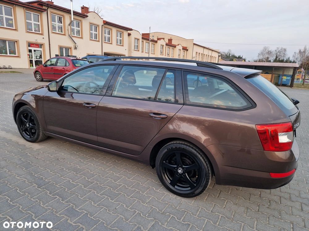 Skoda Octavia 1.6 TDI DPF GreenLine - 10