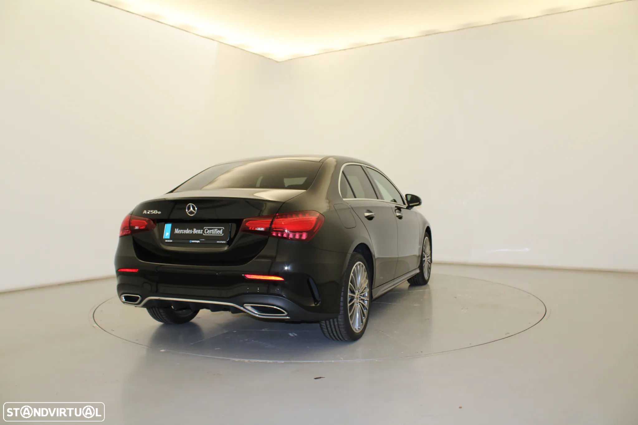 Mercedes-Benz A 250 Limousine e - 7