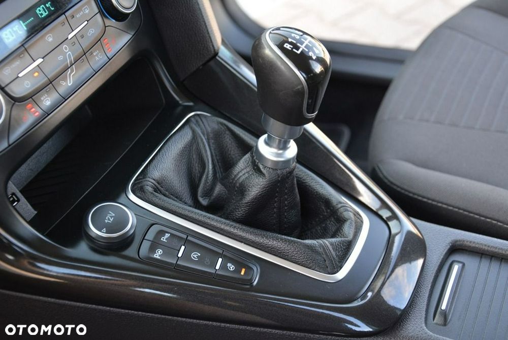 Ford Focus 1.5 EcoBoost STart-Stopp-System ST-LINE - 35