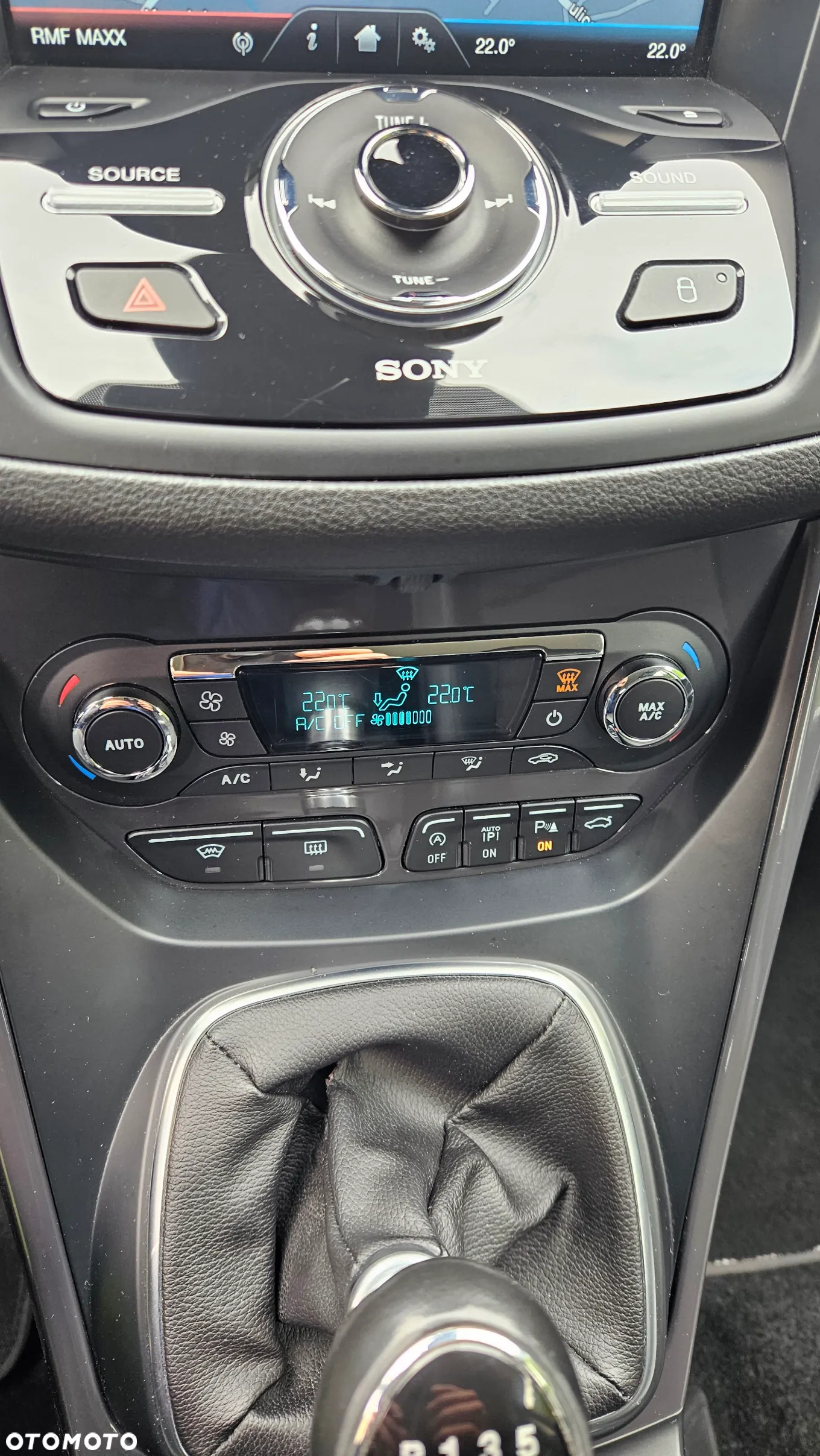 Ford Kuga 2.0 TDCi 2x4 Titanium - 22