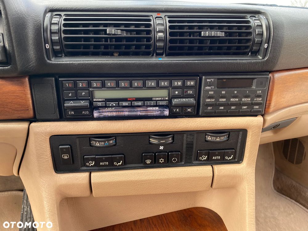 BMW Seria 7 - 24
