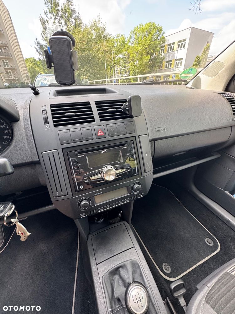 Volkswagen Polo 1.4 Trendline - 19