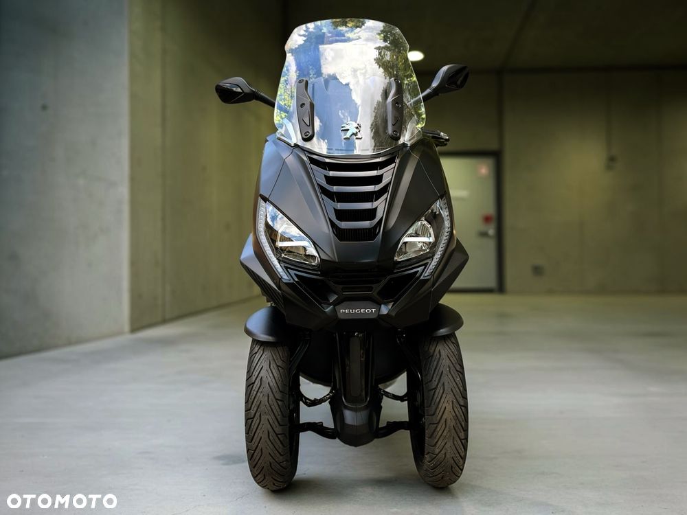 Peugeot Metropolis - 2