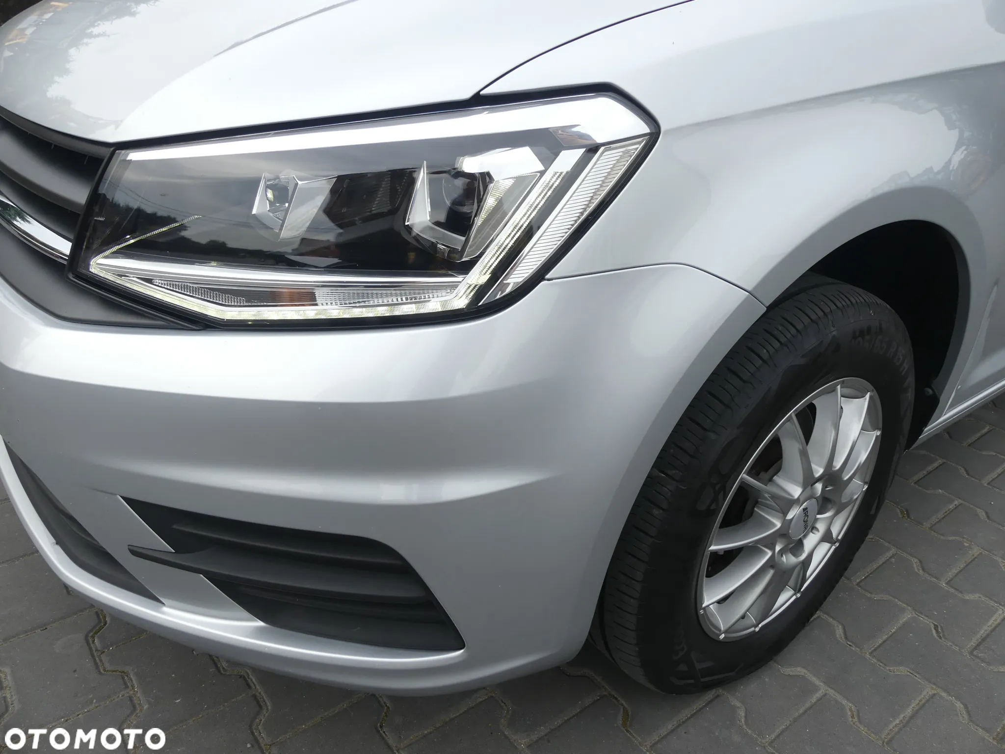 Volkswagen Caddy 2.0 TDI Highline DSG - 32