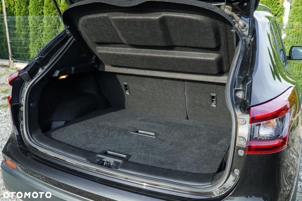 Nissan Qashqai 1.3 DIG-T N-Connecta - 40