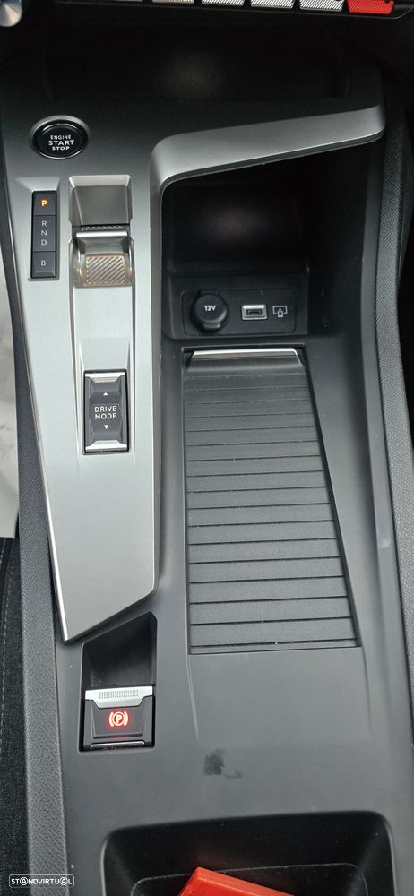 Peugeot 308 Plug-In Hybrid 180 e-EAT8 GT - 30