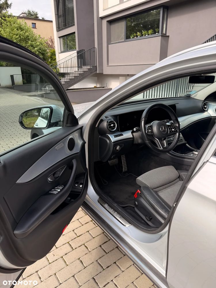 Mercedes-Benz Klasa E 220 d 4-Matic AMG - 14