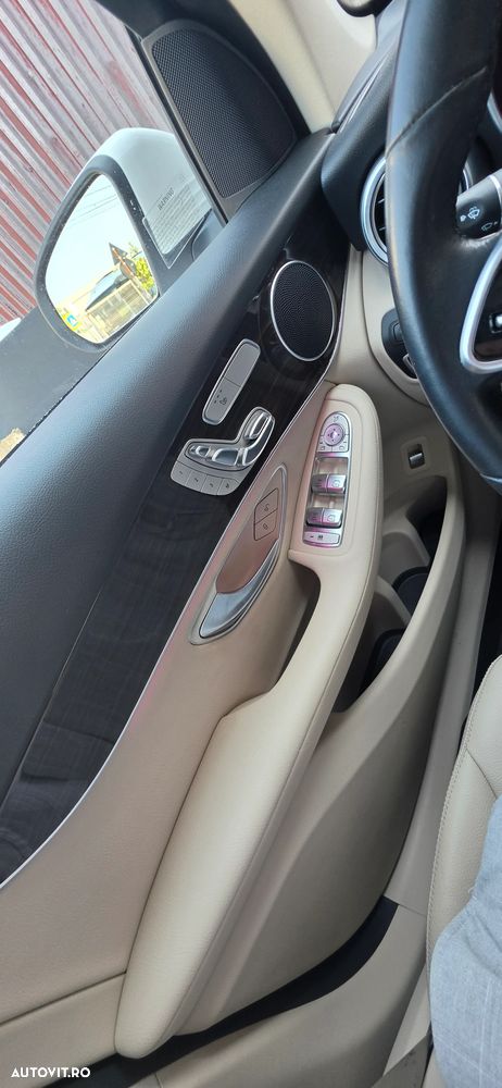 Mercedes-Benz GLC 300 4MATIC 9G-TRONIC AMG Line Plus - 8