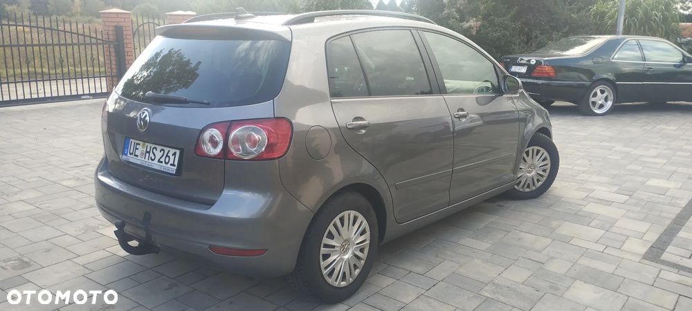 Volkswagen Golf Plus - 11