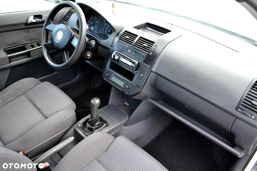 Volkswagen Polo - 7