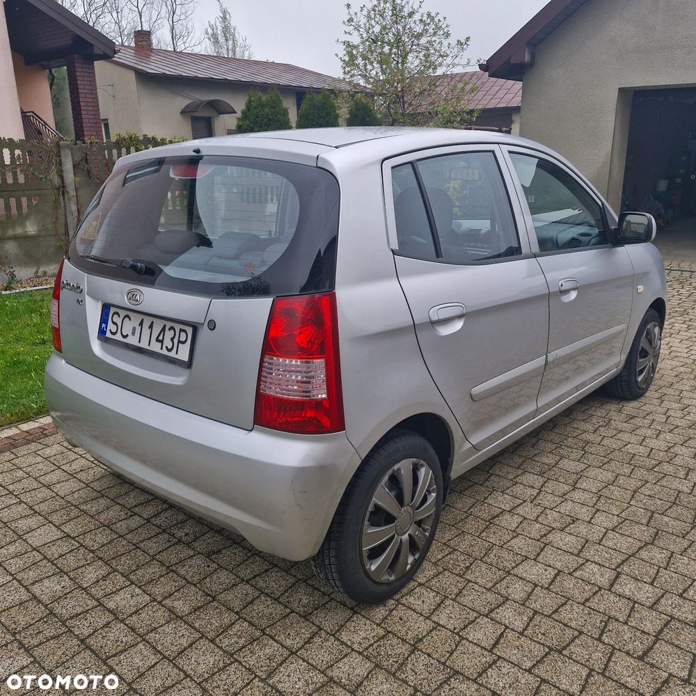 Kia Picanto - 8