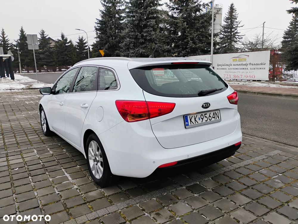 Kia Ceed 1.4 CRDi 90 Spirit - 4