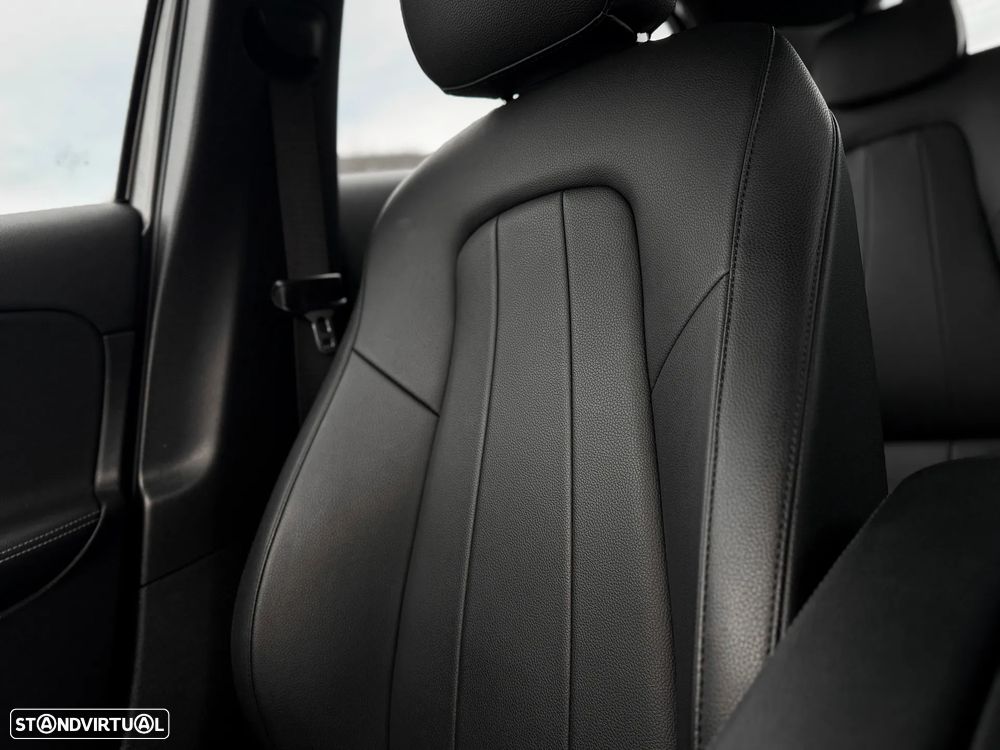 Mercedes-Benz A 250 e 8G-DCT Progressive - 11