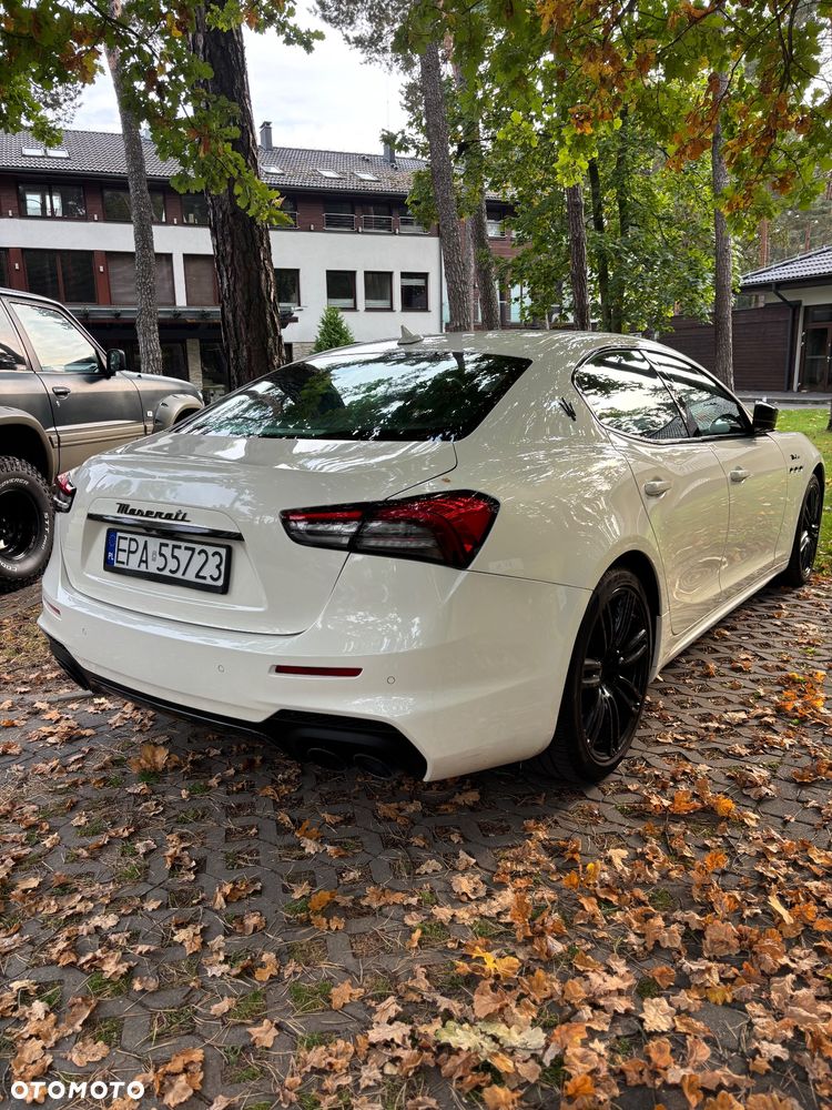 Maserati Ghibli 2022 photo 5