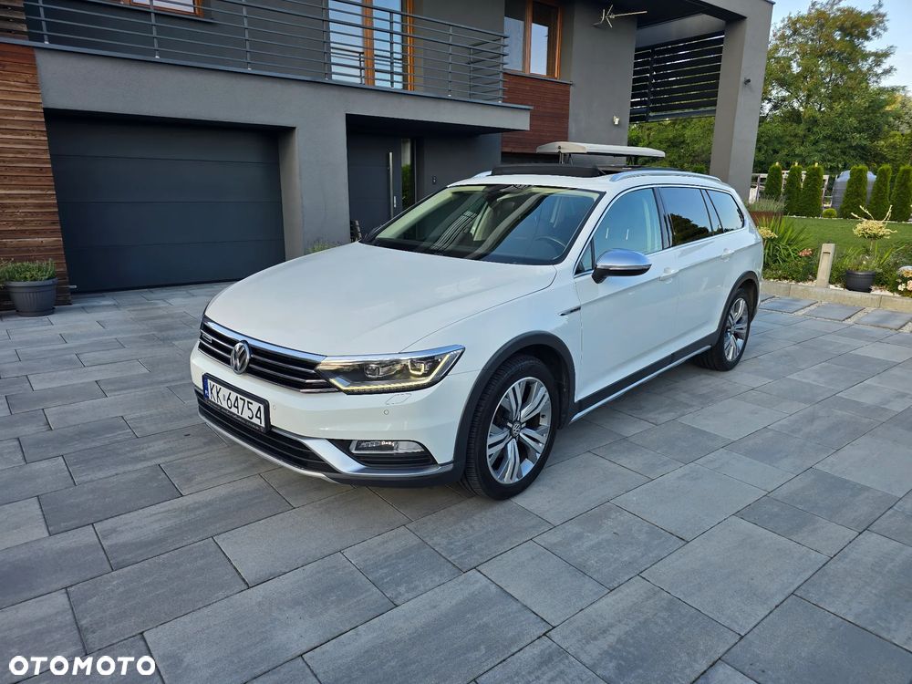 Volkswagen Passat Alltrack - 1