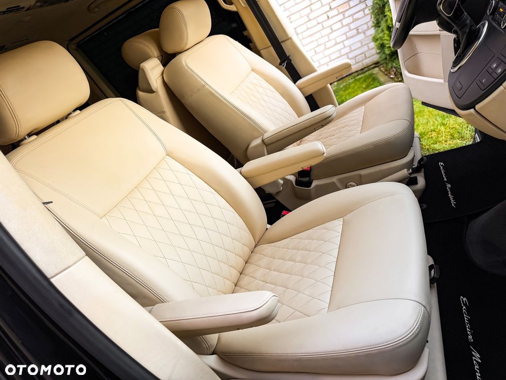 Volkswagen Multivan - 36