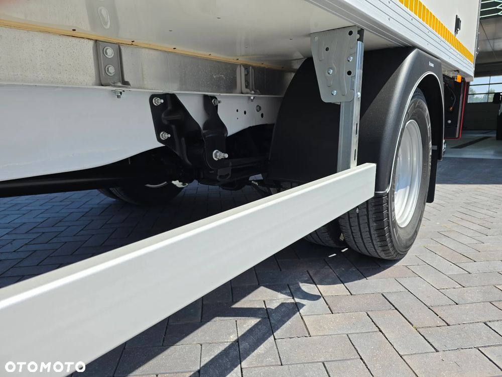 Ford TRANSIT 350-170 IZOTERMA WINDA 750Kg 48 Tyś Km SERWIS ASO FORD DO OSTATNIEGO Km SALON PL STAN JAK NOWY TEMPOMAT KLIMA ELKTRYKA ASYSTEN KIEROWCY WZMOCNIONE TYLNE ZAWIESZENIE RESOR + PODUSZKI PNEŁMATYCZNE - 22