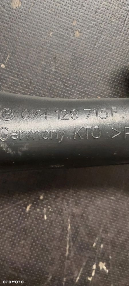 Przewód rura dolotowa turbosprężarki  vw t4 074129715F - 2