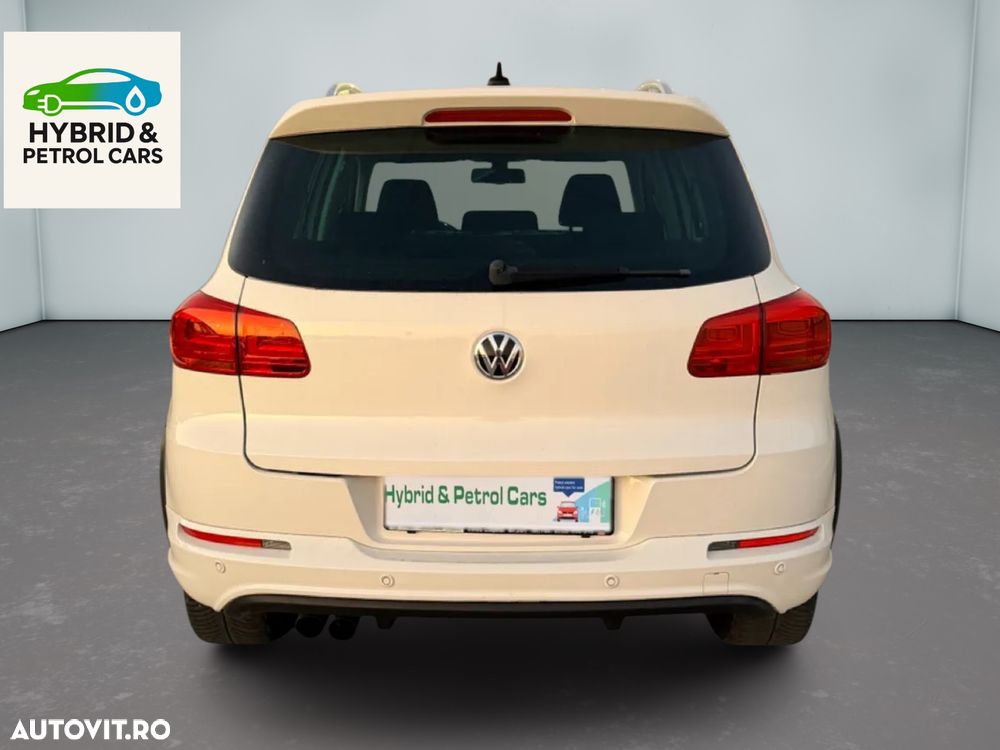 Volkswagen Tiguan 2.0 TDI 4Motion DSG Sport & Style - 10