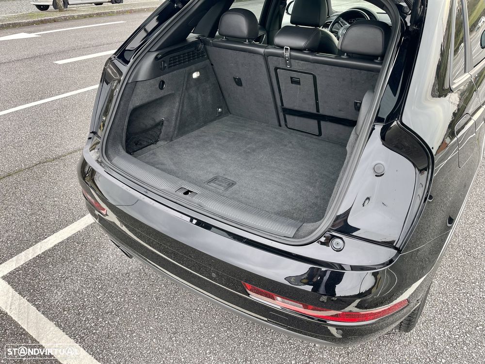 Audi Q3 2.0 TFSI quattro S tronic design - 31