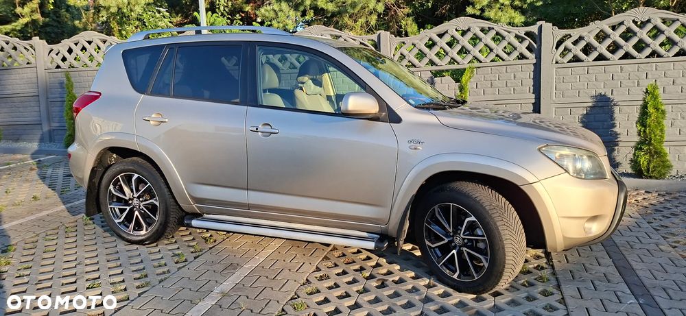 Toyota RAV4 2.2 D-4D Sol 180 - 8
