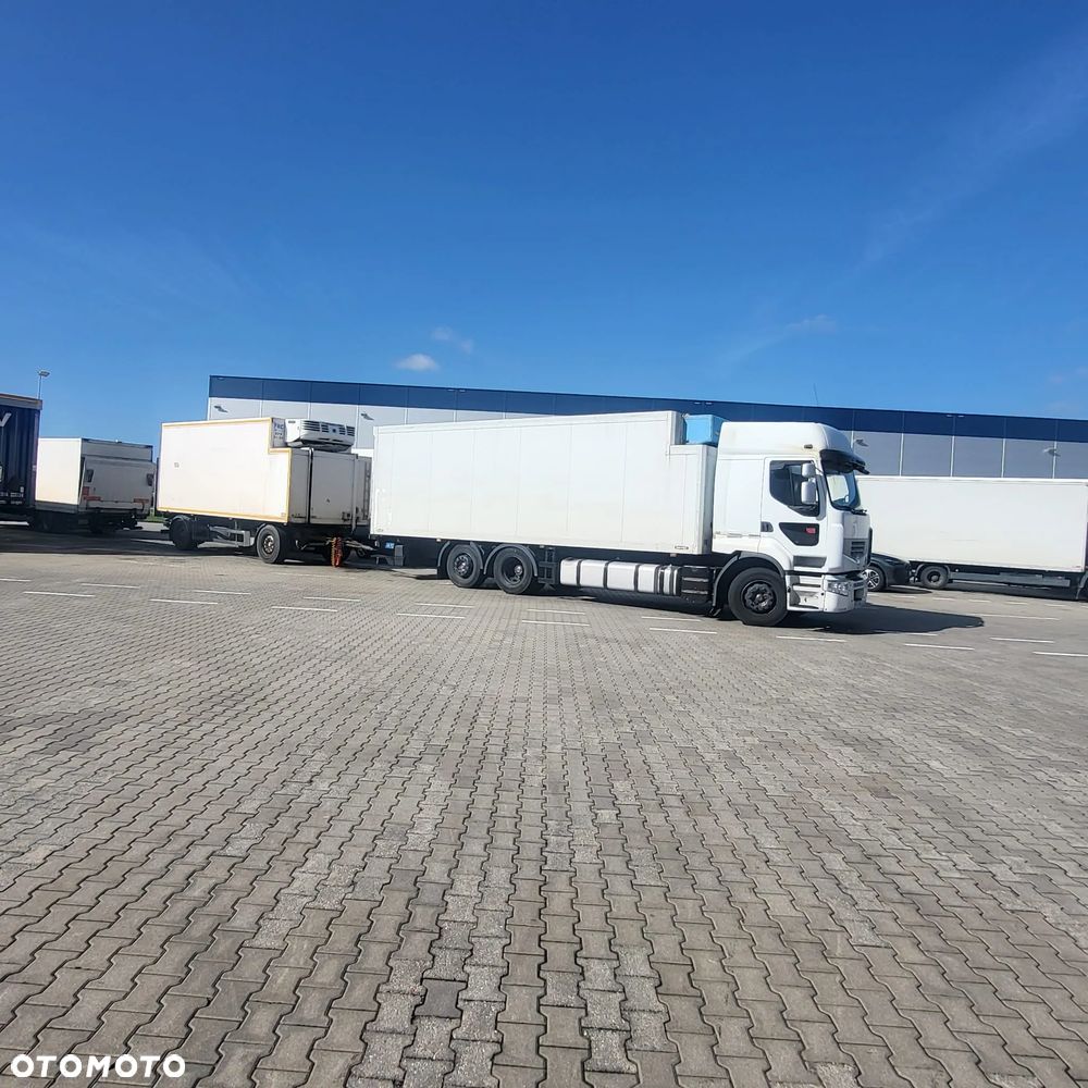 Renault Premium - 2