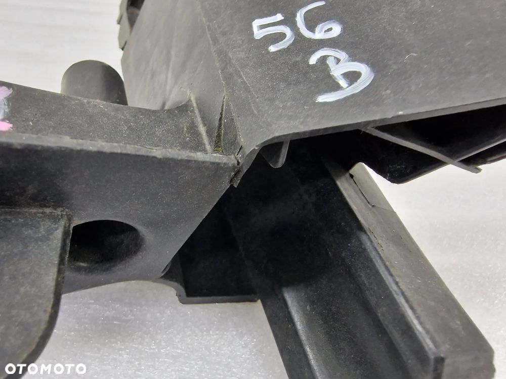 AUDI A4 B8 LIFT 11- LEWY ŚLIZG POD LAMPE /  MOCOWANIE LAMPY , NR 8K0805607B , NR AUKCJI SL56 - 9