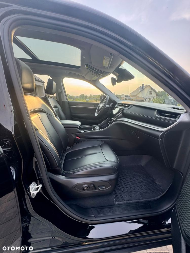 Jeep Grand Cherokee - 9