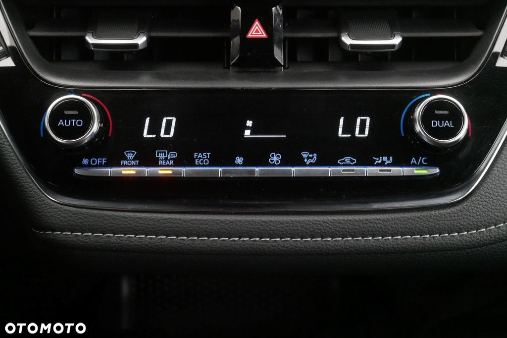 Toyota Corolla - 19