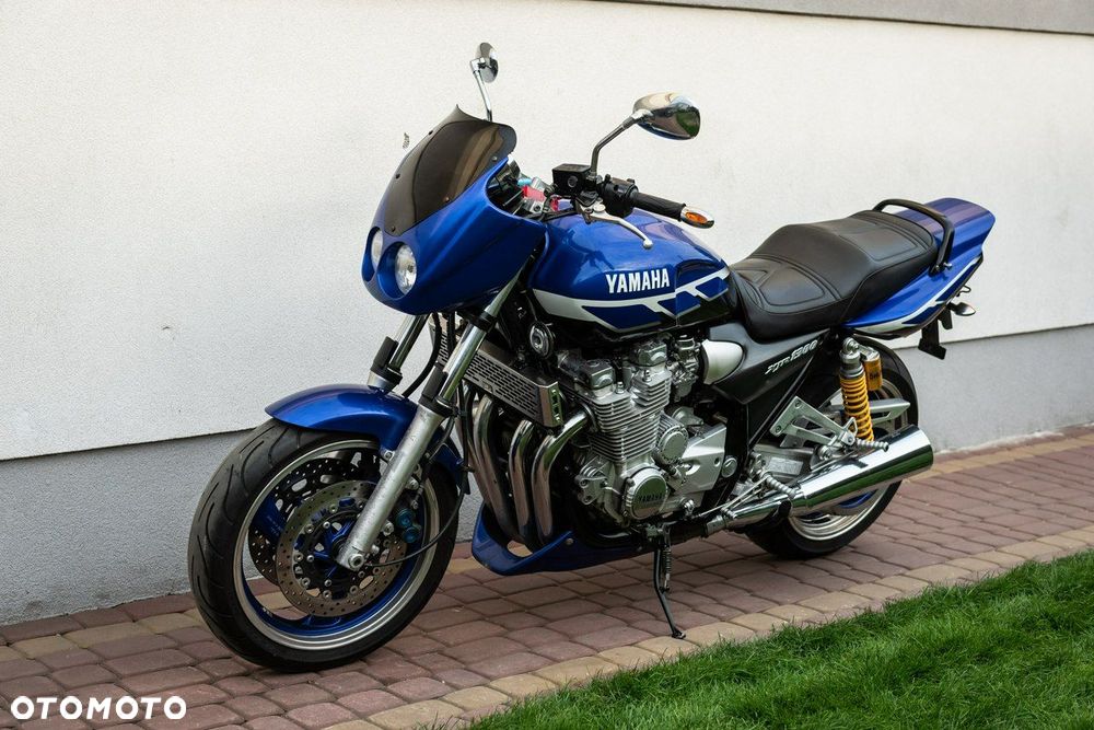 Yamaha XJR - 7