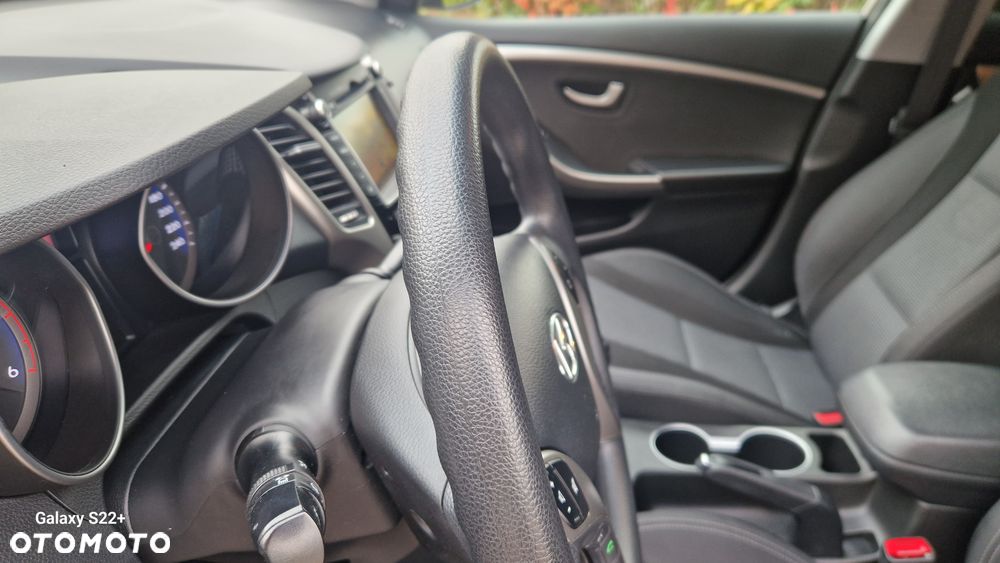 Hyundai i30 blue Kombi 1.6 CRDi Classic Navigation - 25