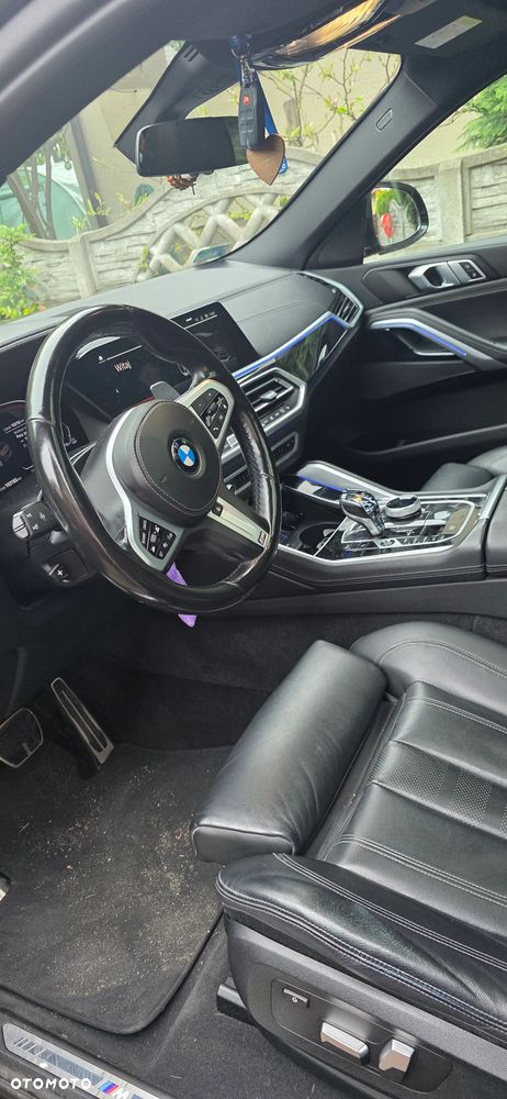 BMW X6 xDrive40i mHEV - 11