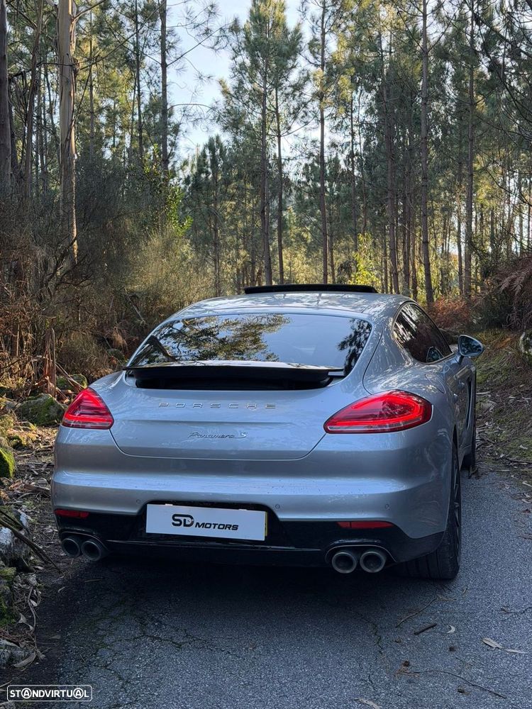 Porsche Panamera Platinum Edition - 9