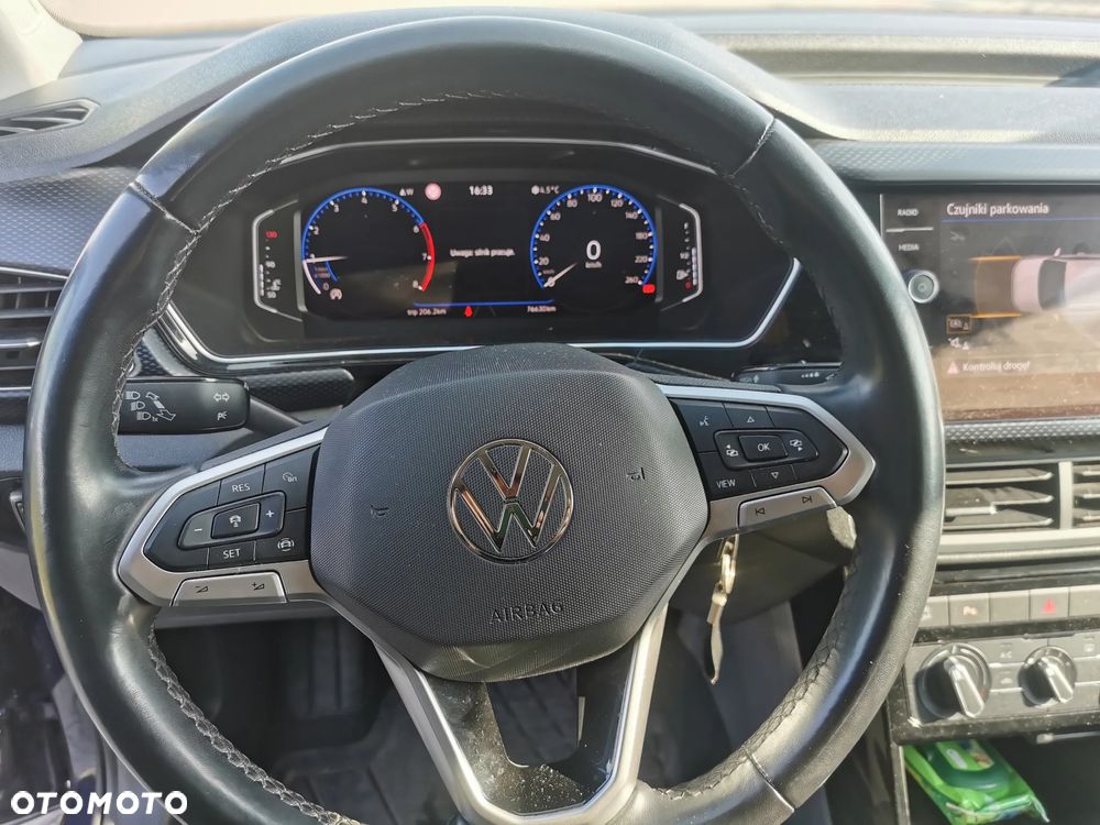 Volkswagen T-Cross - 22