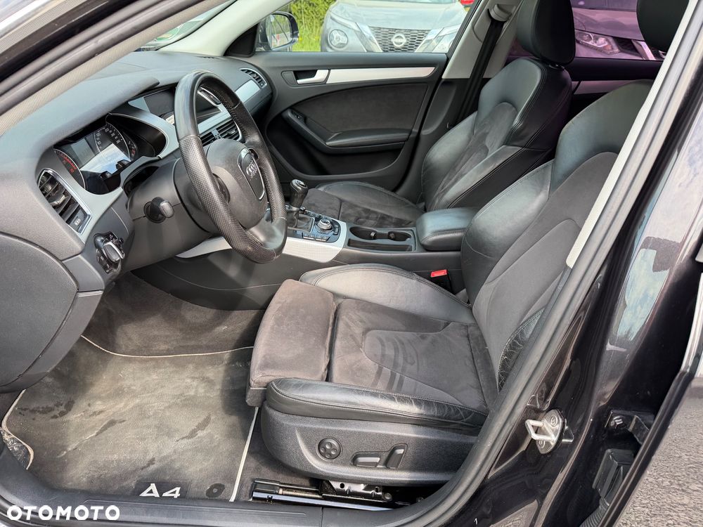 Audi A4 Limousine - 28