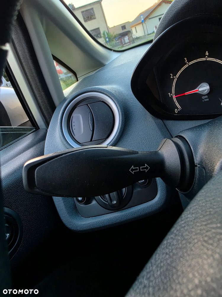 Ford Fiesta 1.25 Viva - 13