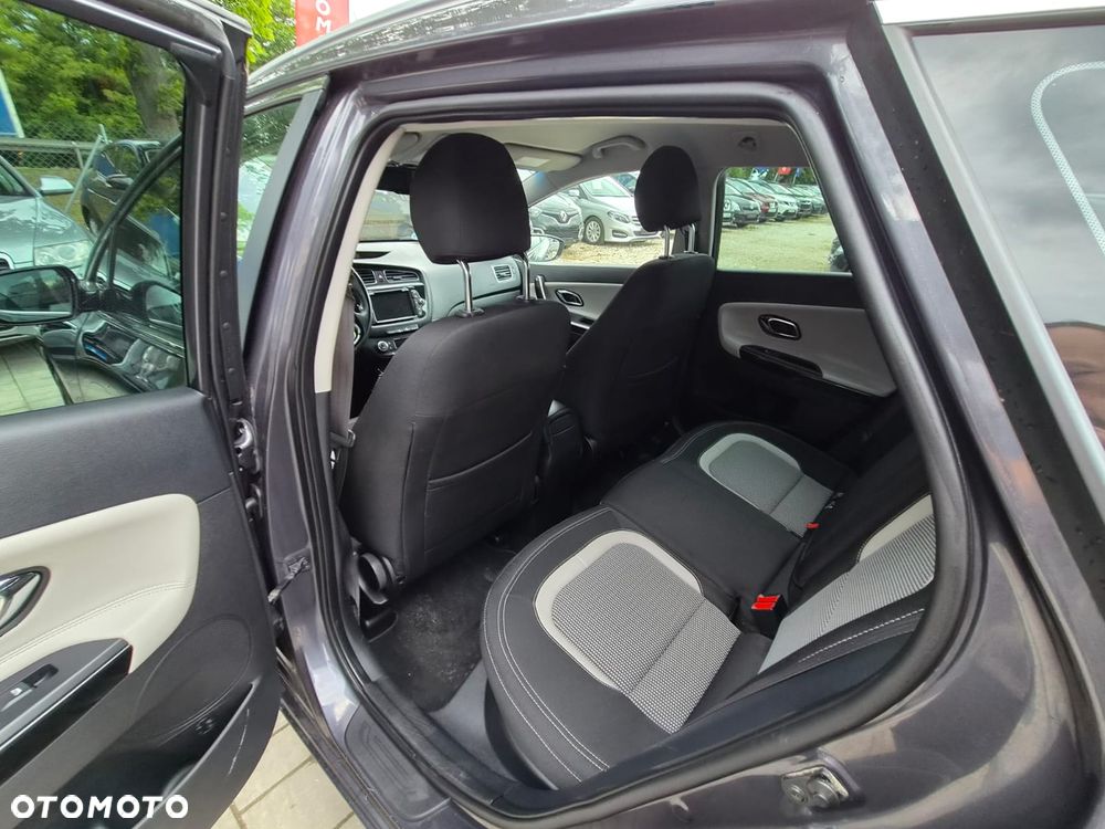 Kia Ceed - 22