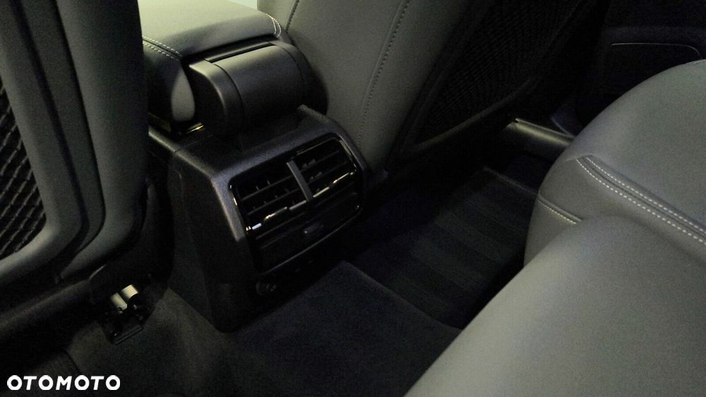 Audi Q3 Sportback - 28
