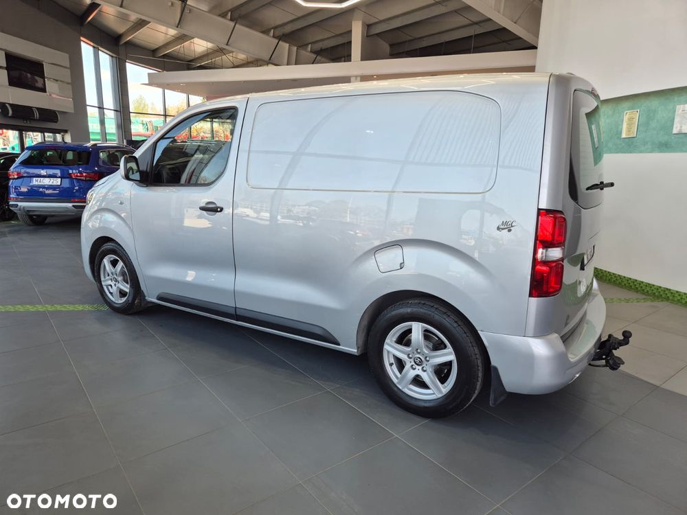 Toyota ProAce 1.6 / L1H1 / AUTOMAT / BEZWYPADKOWY / SERWISOWANY / KSIĄŻKA SERWISOWA / STAN IDEALNY / KRÓTKI / ALUFELGI - 12