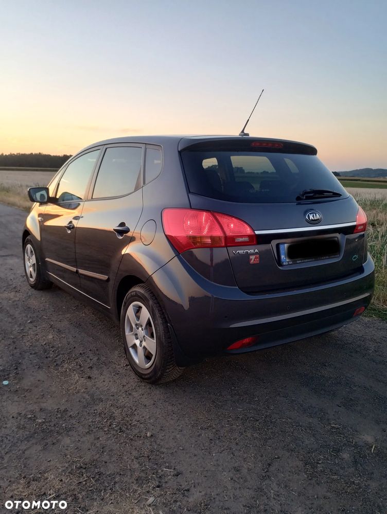 Kia Venga 1.4 L - 16
