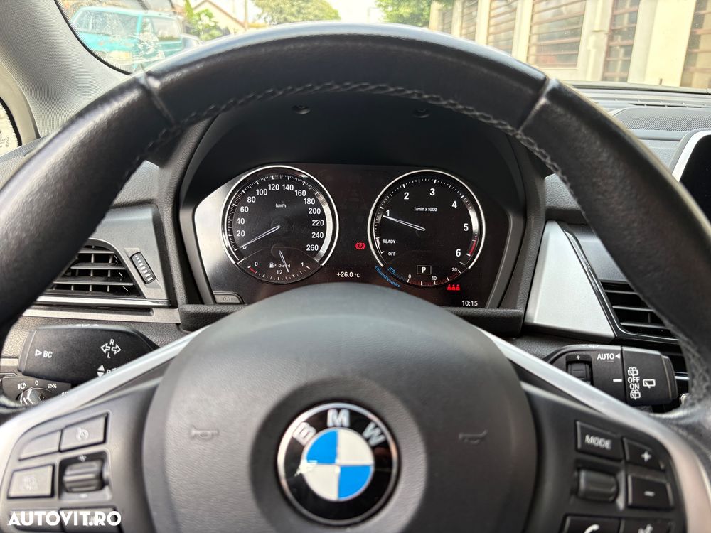 BMW Seria 2 218d AT - 11