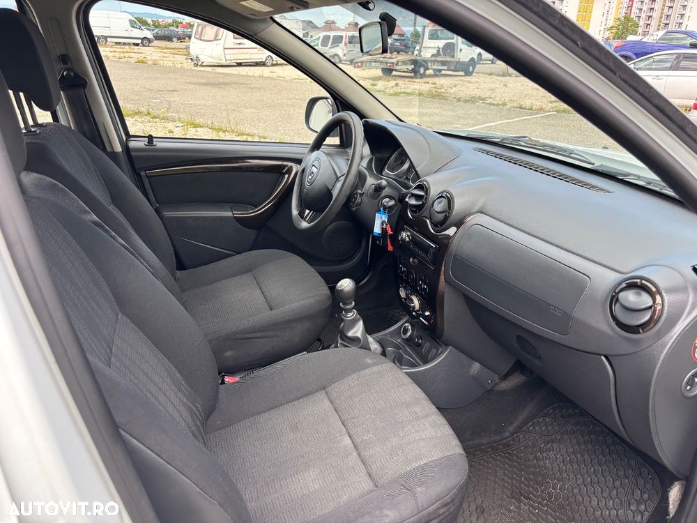 Dacia Duster 1.5 dCi 4x4 Laureate - 16