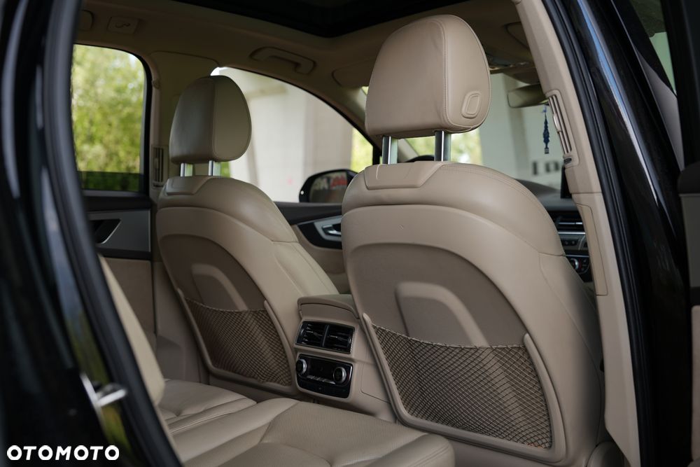 Audi Q7 - 23