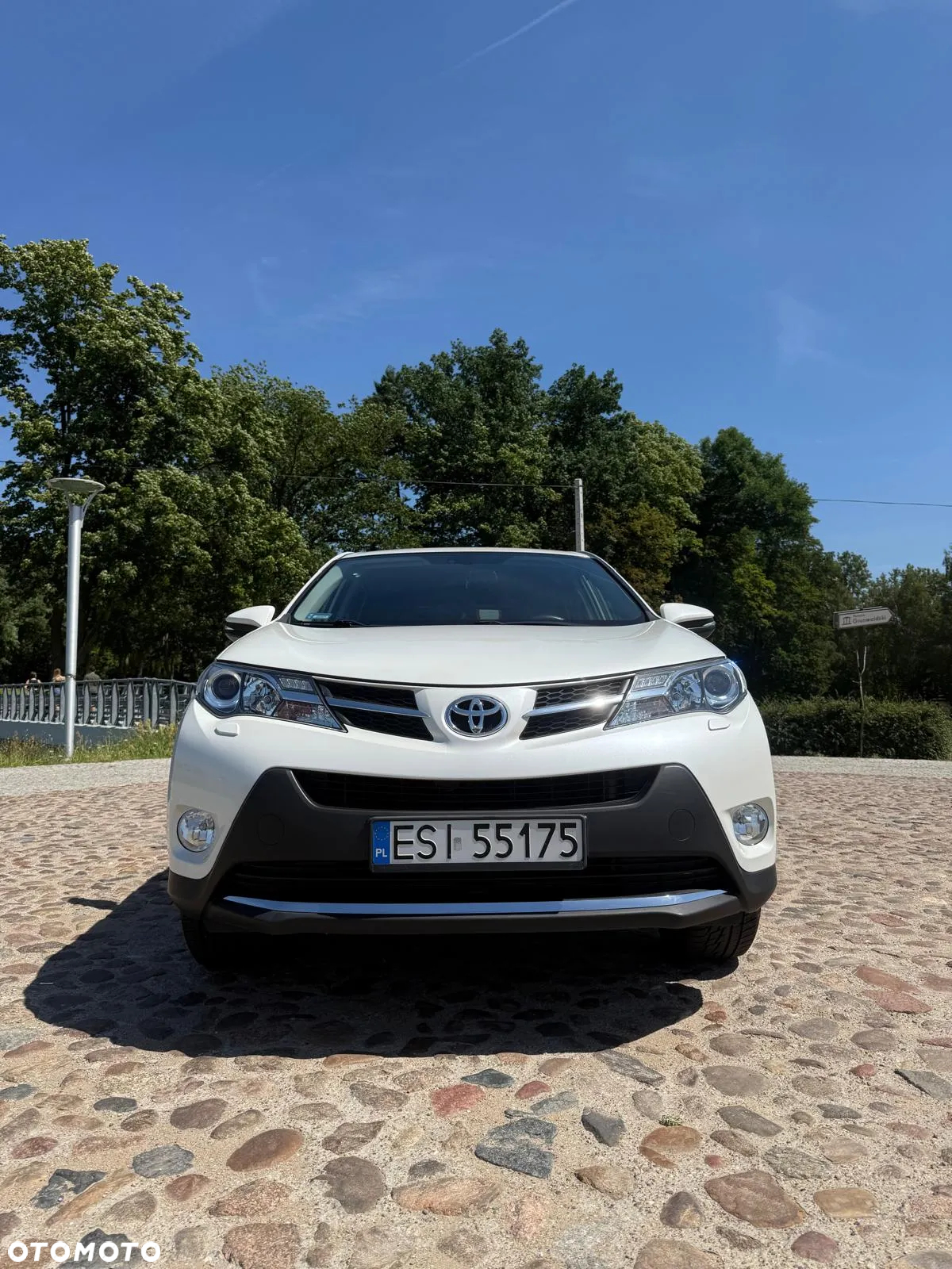 Toyota RAV4 - 9