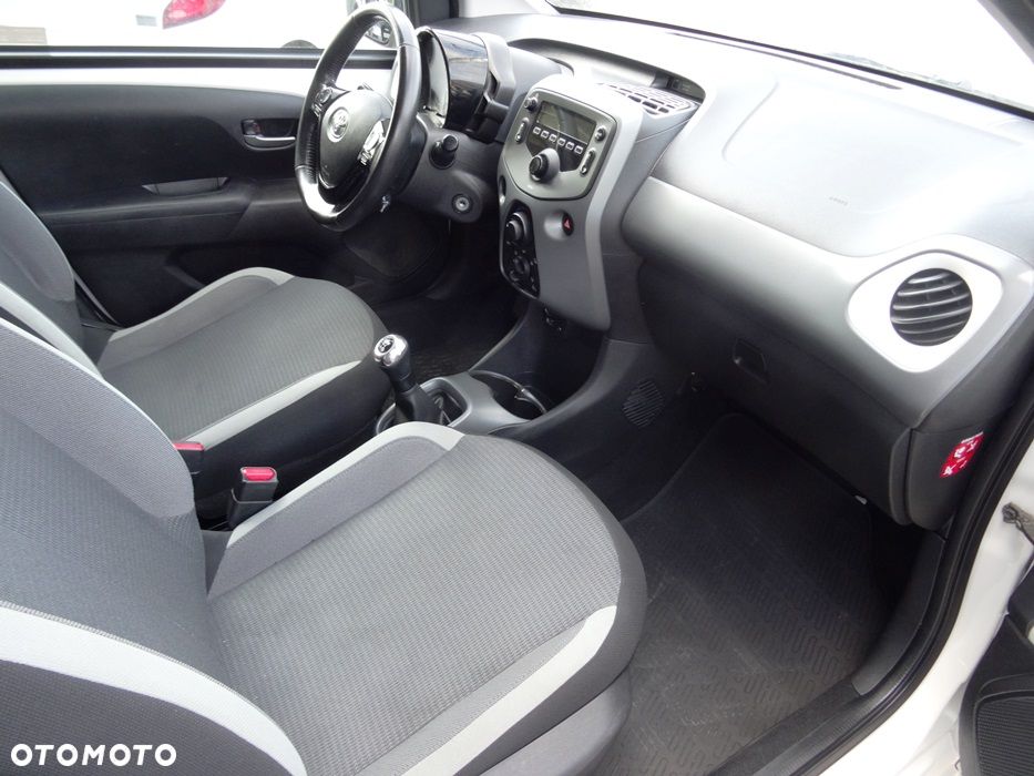 Toyota Aygo 1.0 VVT-i Black Edition - 10