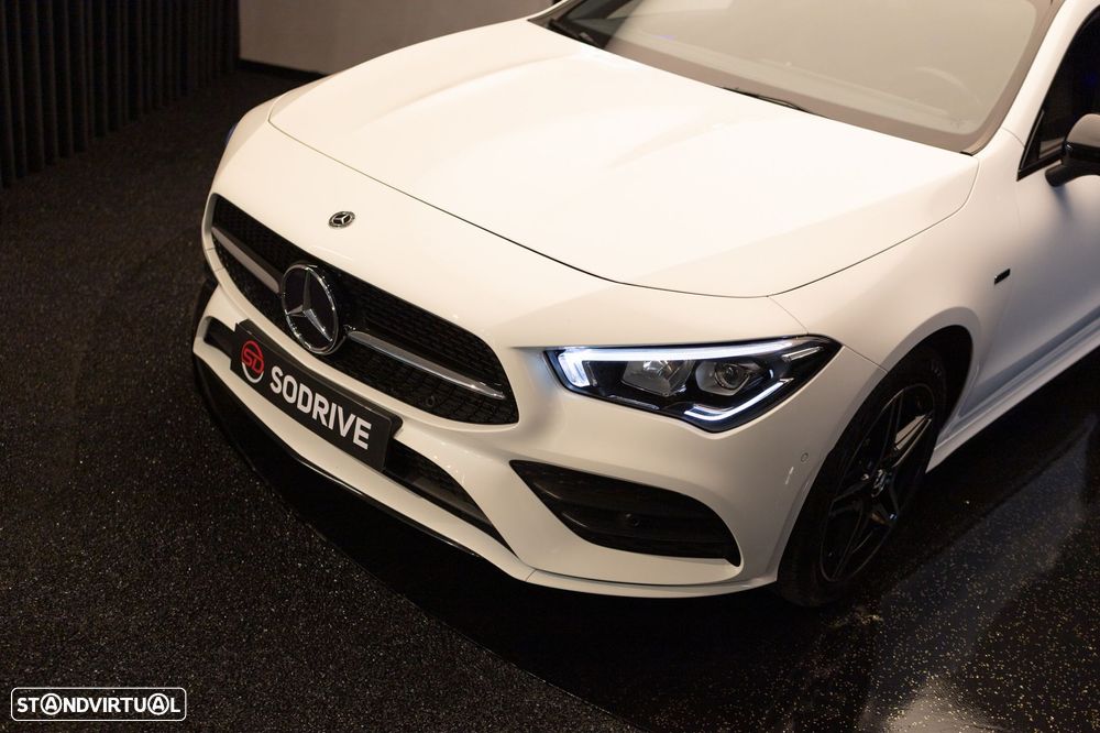 Mercedes-Benz CLA 250 e Shooting Brake AMG Line - 42