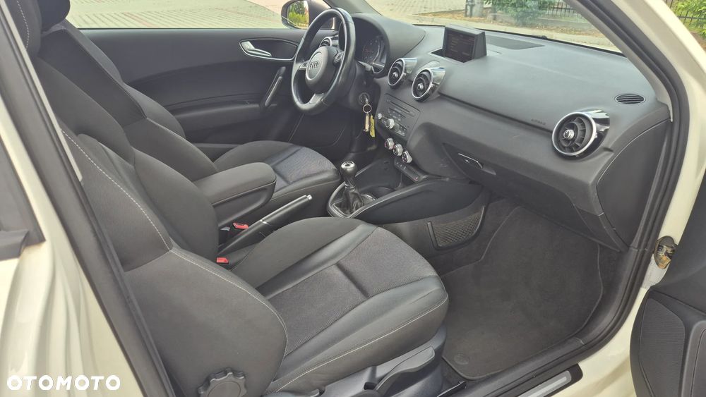 Audi A1 3-drzwiowe 1.6 TDI S line edition - 7
